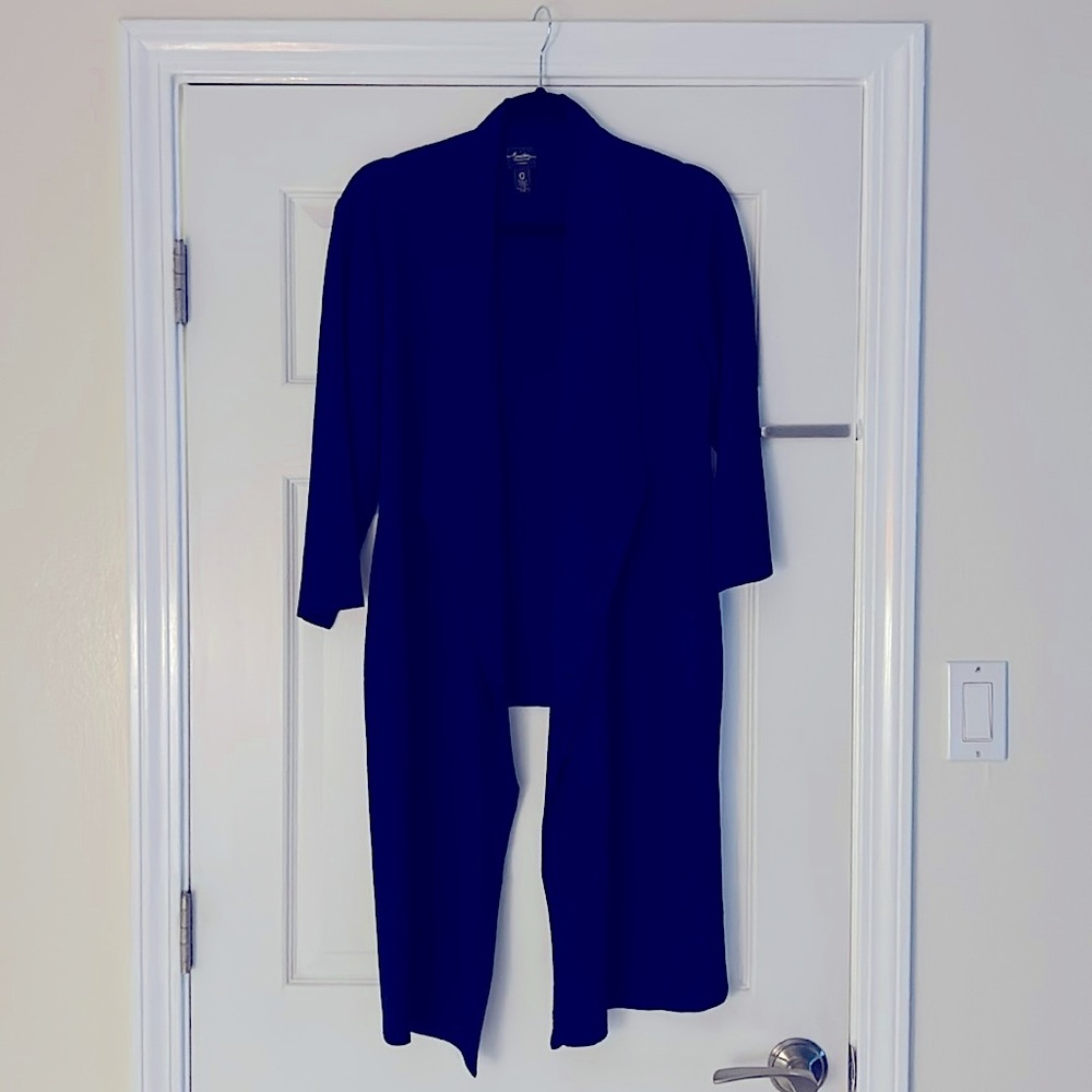 Excellent condition royal blue tunic.